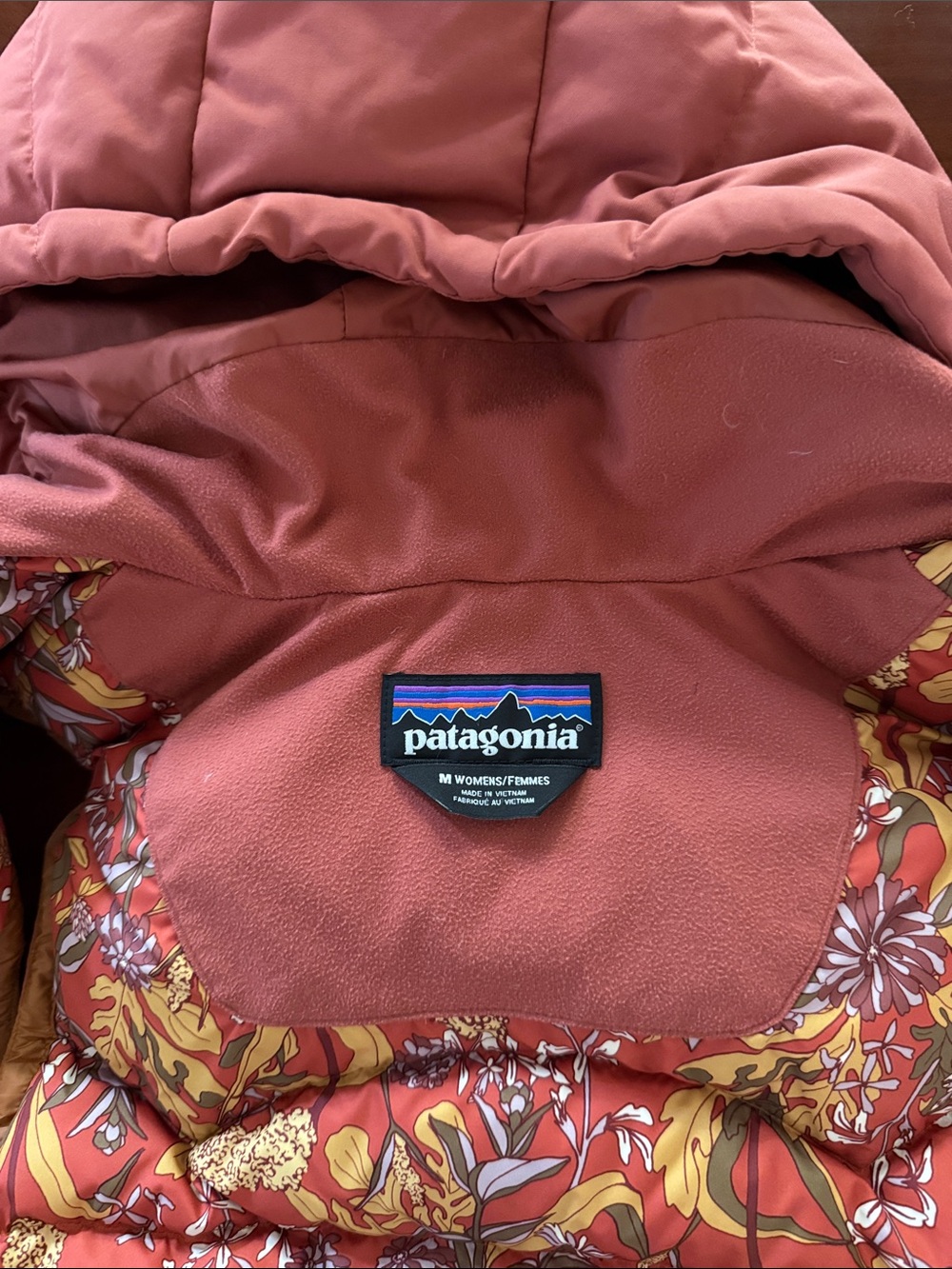 Patagonia | Bivy Down Vest Rust Orange - Medium - Picture 5 of 14